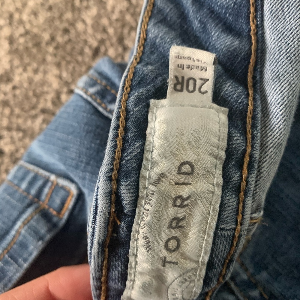 Torrid Jeans - Picture 3 of 7